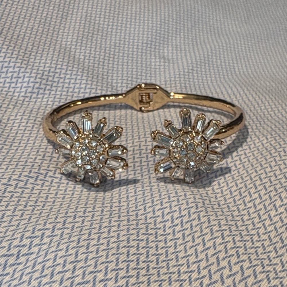 Elegant Gold and Silver Floral Bracelet